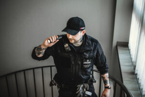 Toimintamme tarkoituksena on tuottaa laadukkaita ja asiantuntevia tarpeeseen perustuvia turvallisuusratakisuja turvallisuuden tehostamiseksi.